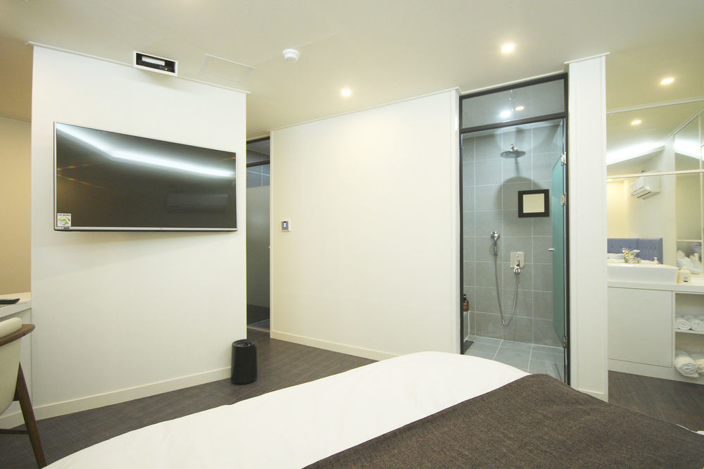 Haru Hotel Gimhae Bagian luar foto