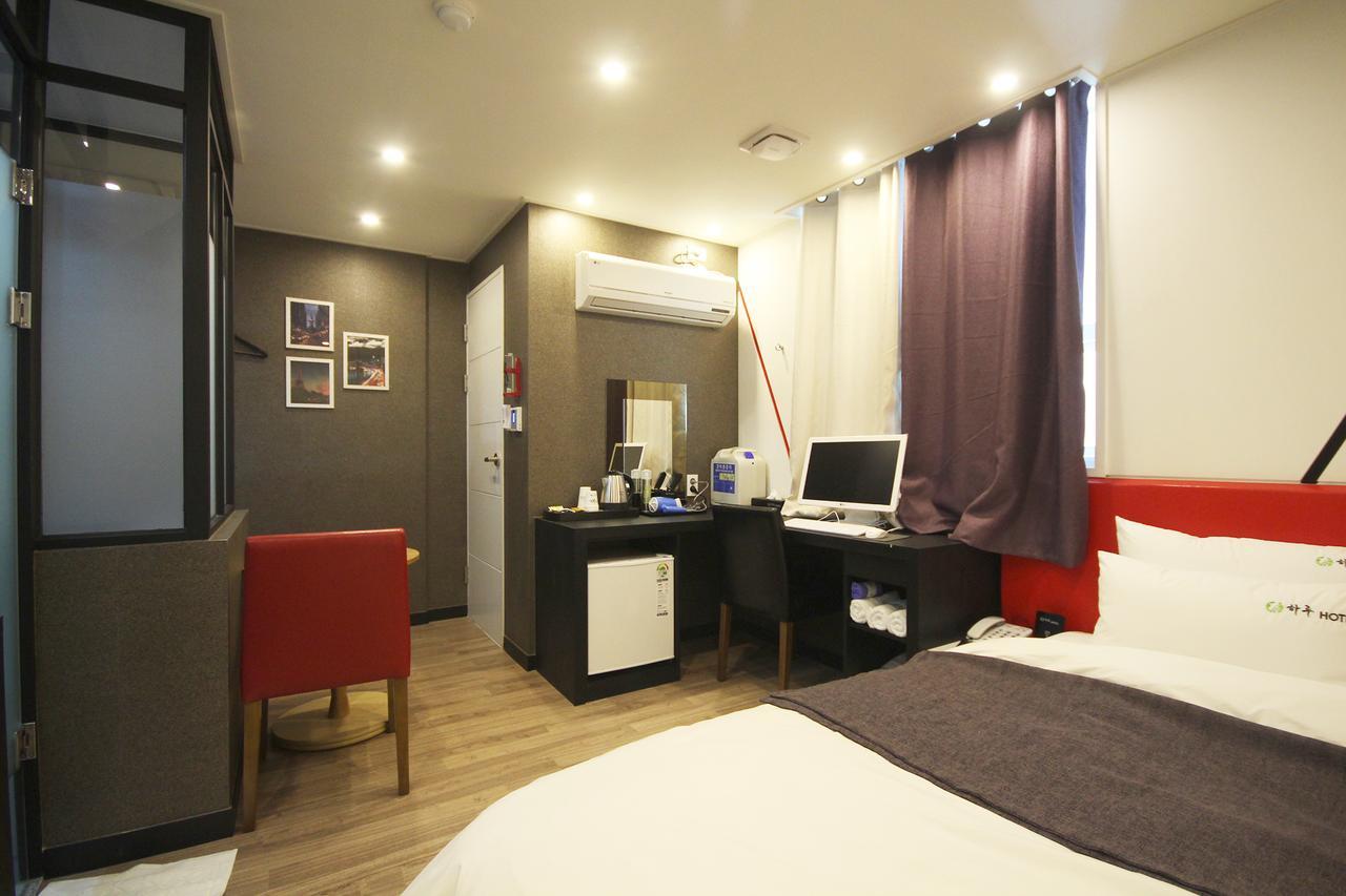 Haru Hotel Gimhae Bagian luar foto