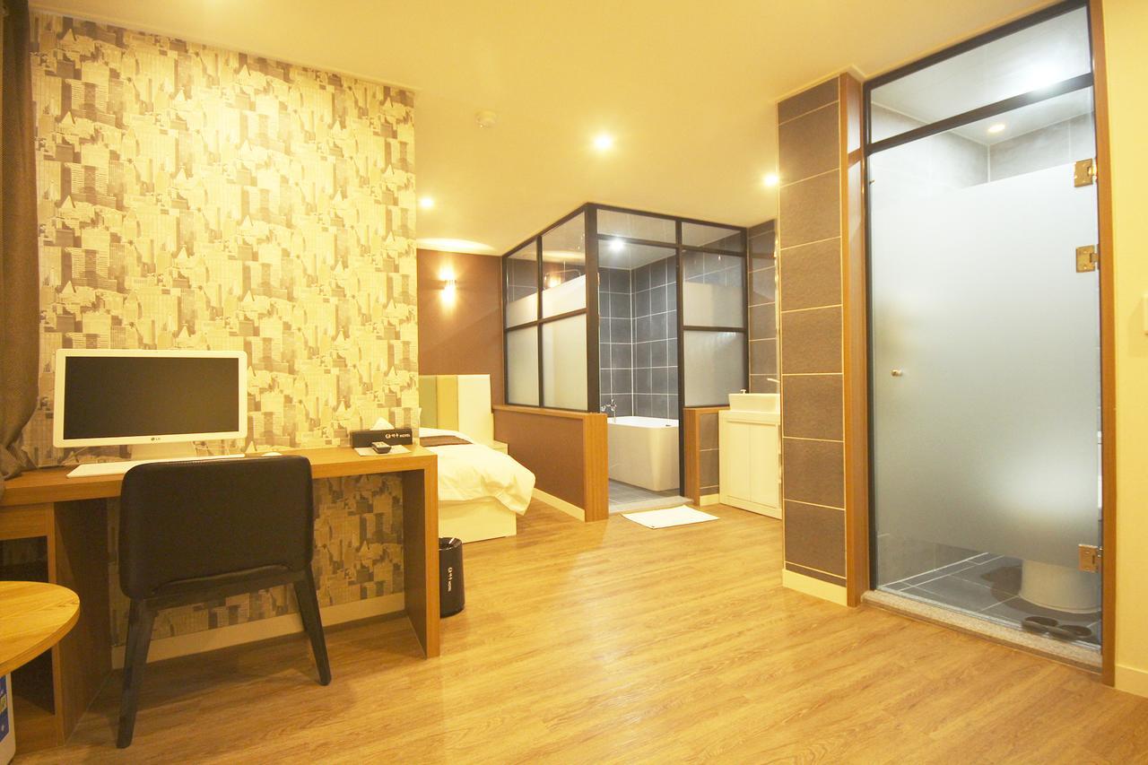 Haru Hotel Gimhae Bagian luar foto