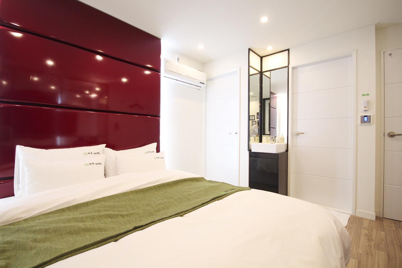 Haru Hotel Gimhae Bagian luar foto