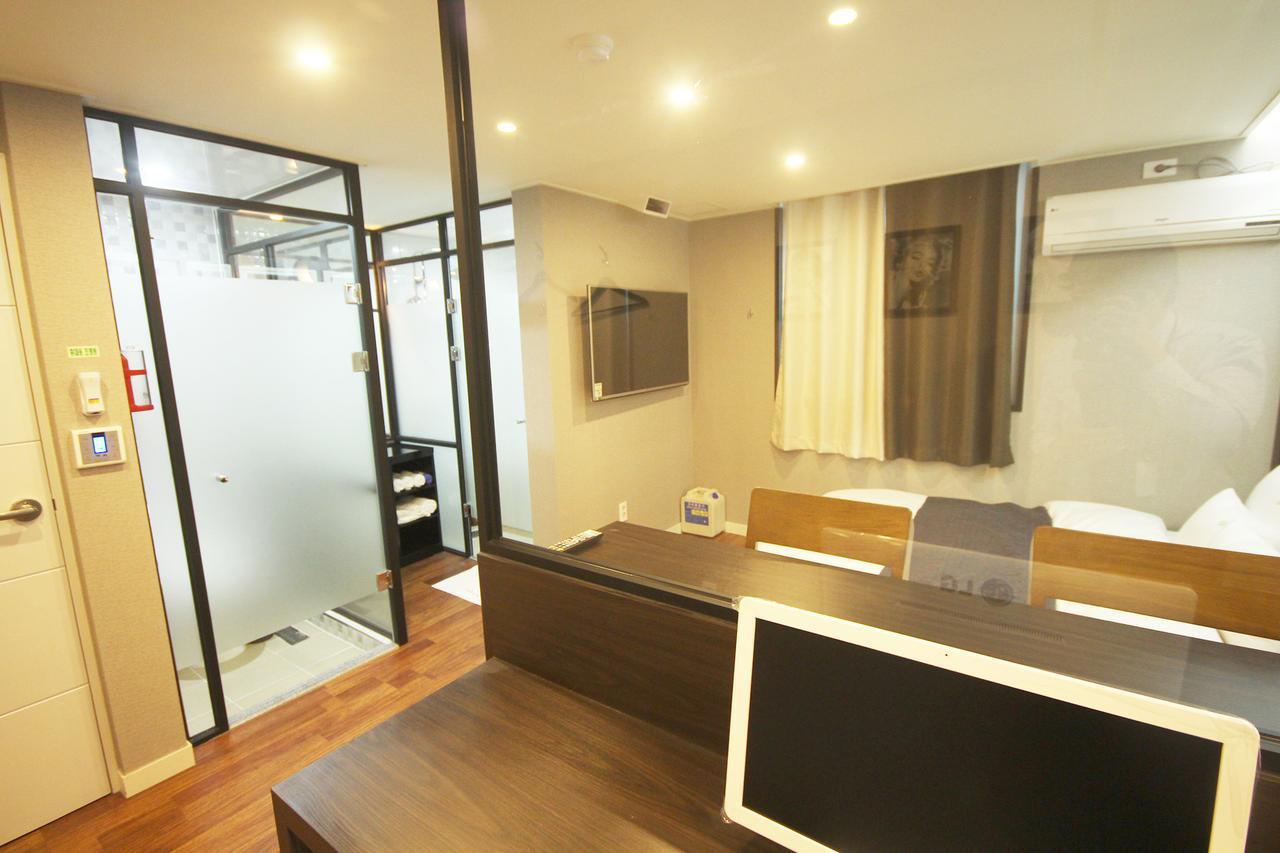 Haru Hotel Gimhae Bagian luar foto