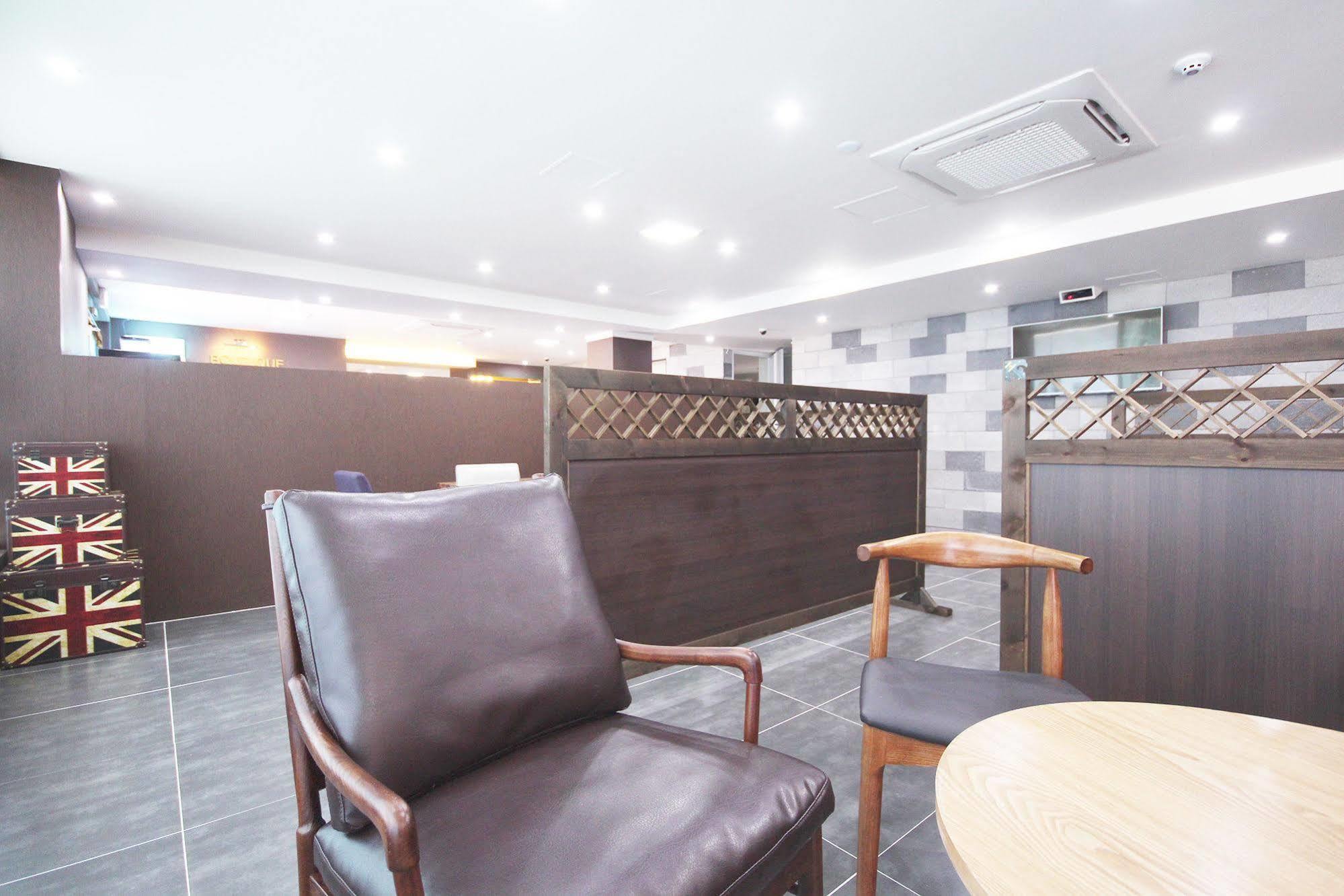 Haru Hotel Gimhae Bagian luar foto