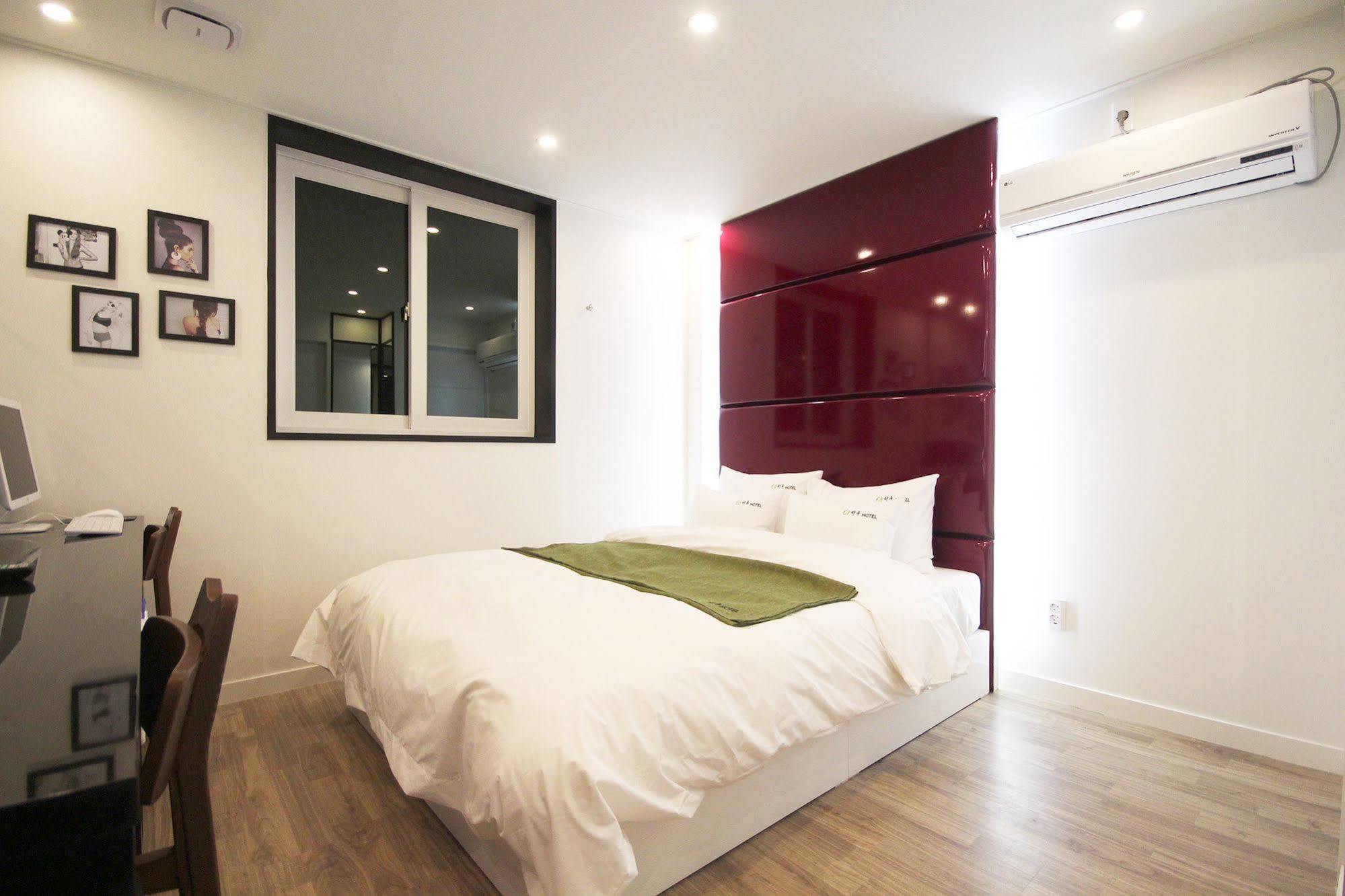 Haru Hotel Gimhae Bagian luar foto