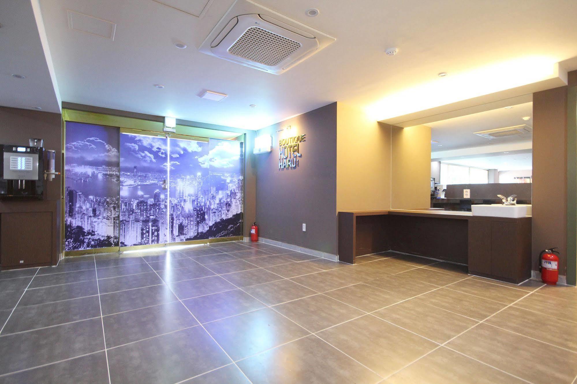 Haru Hotel Gimhae Bagian luar foto