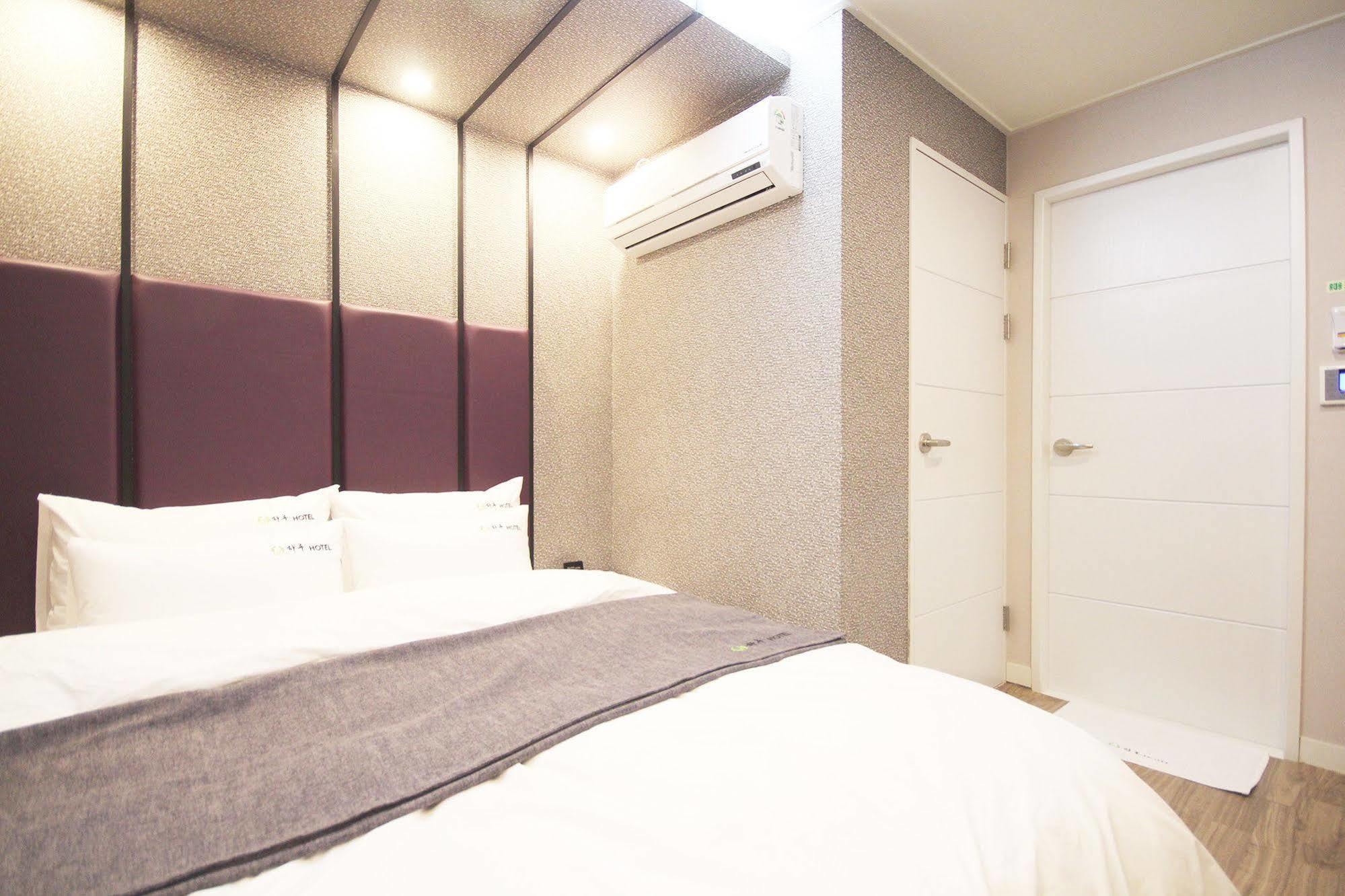 Haru Hotel Gimhae Bagian luar foto